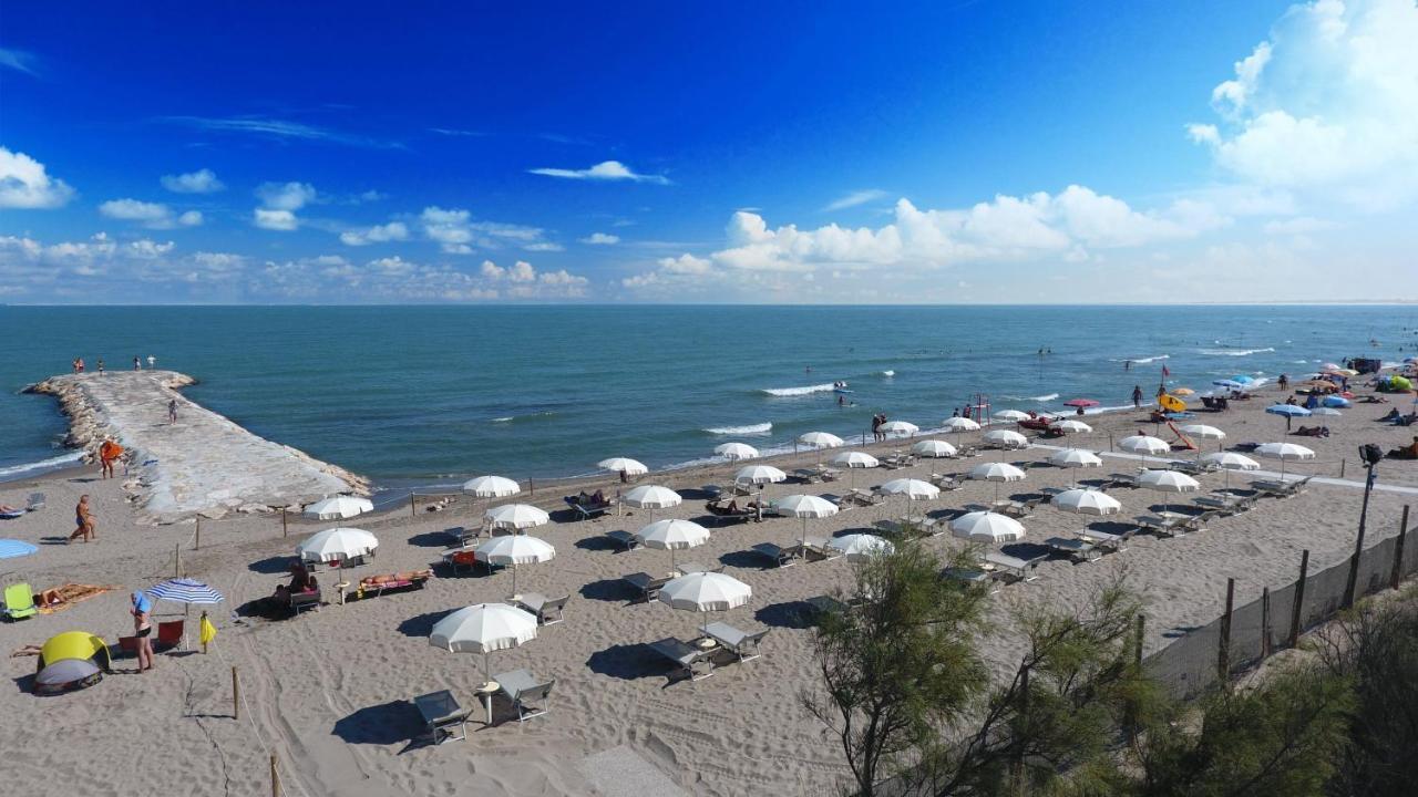 Happy Camp Mobile Homes In Camping Village Rosapineta Rosolina Mare Eksteriør bilde